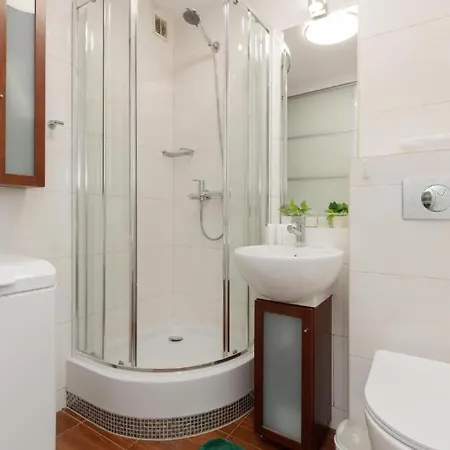 Wola Oasis - Cosy Near Metro Station